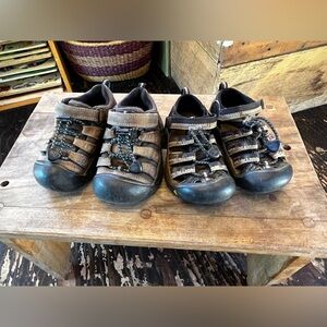 2 PAIRS KEEN TODDLER size 9 Newport Shoes and Sandals!